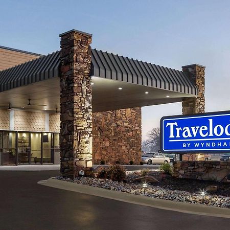 Travelodge By Wyndham Coffeyville المظهر الخارجي الصورة